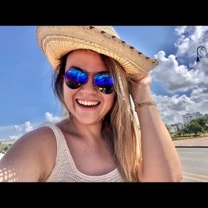 Meet your Posher, Jueisy